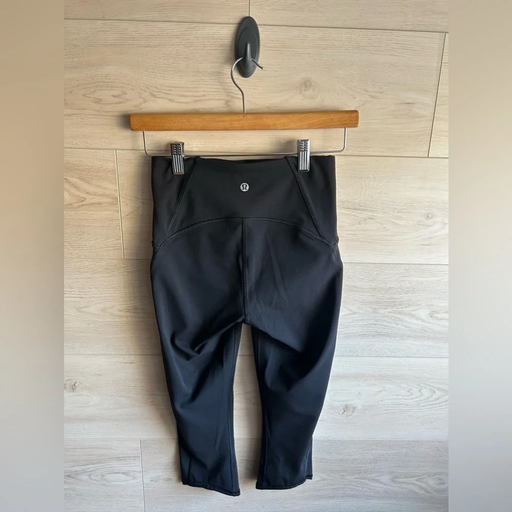 Lululemon Women’s Train Times Crop Leggings Black Size 4